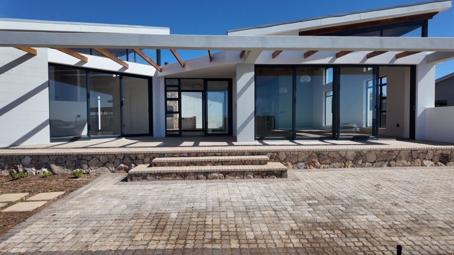 3 Bedroom Property for Sale in Stilbaai Wes Western Cape